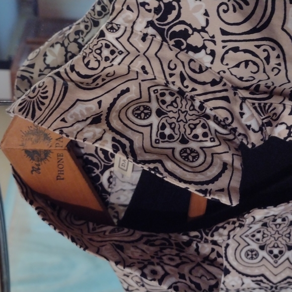 Dana Buchman 3/4 Sleeve Button Front Gold Accent - Picture 8 of 9